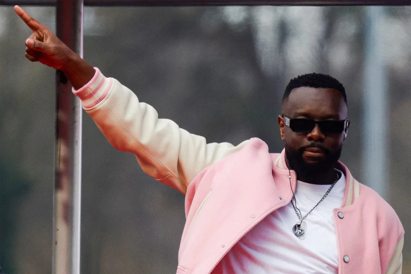 Le rappeur Gims, lors de la cérémonie d’ouverture du 105ᵉ Grand Prix d’Amérique, à Paris, le 25 janvier 2026.