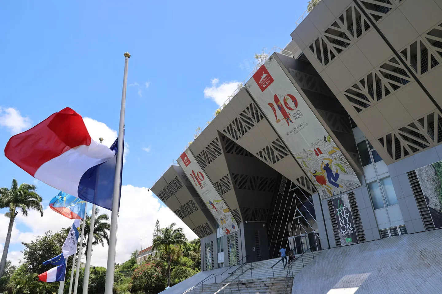Le conseil régional de La Réunion, à Saint-Denis-de-la-Réunion, le 21 décembre 2023.